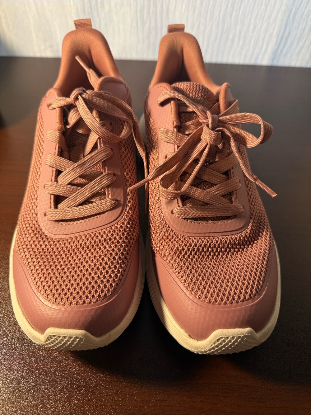 Women’s Breathable Mesh Lace-Up Athletic Sneakers - Rust
